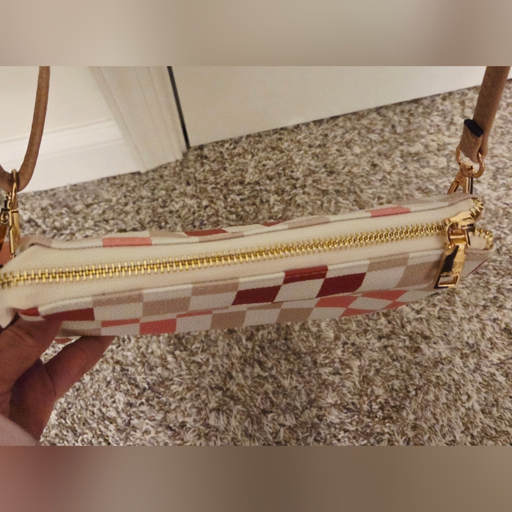 Jen & Co Checkered Riley Crossbody - Picture 3 of 4